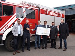 v.l.n.r. Kaplan Dursun (Provinzial), Peter Jonas (Feuerwehr), Frank Simons, Jörg Simons, Michael Valder (Provinzial), Johannes Winckler (Stadt Euskirchen)